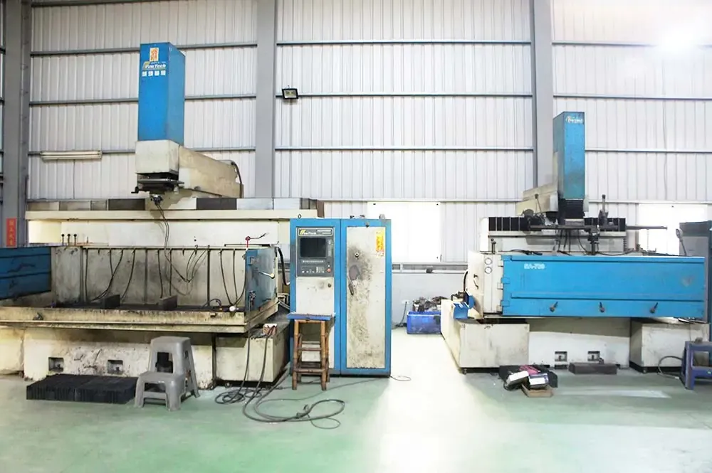 Injection Molding Line 02